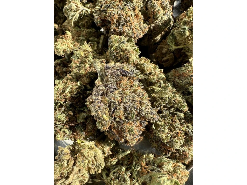 THC-D Wedding Cake květ konopí